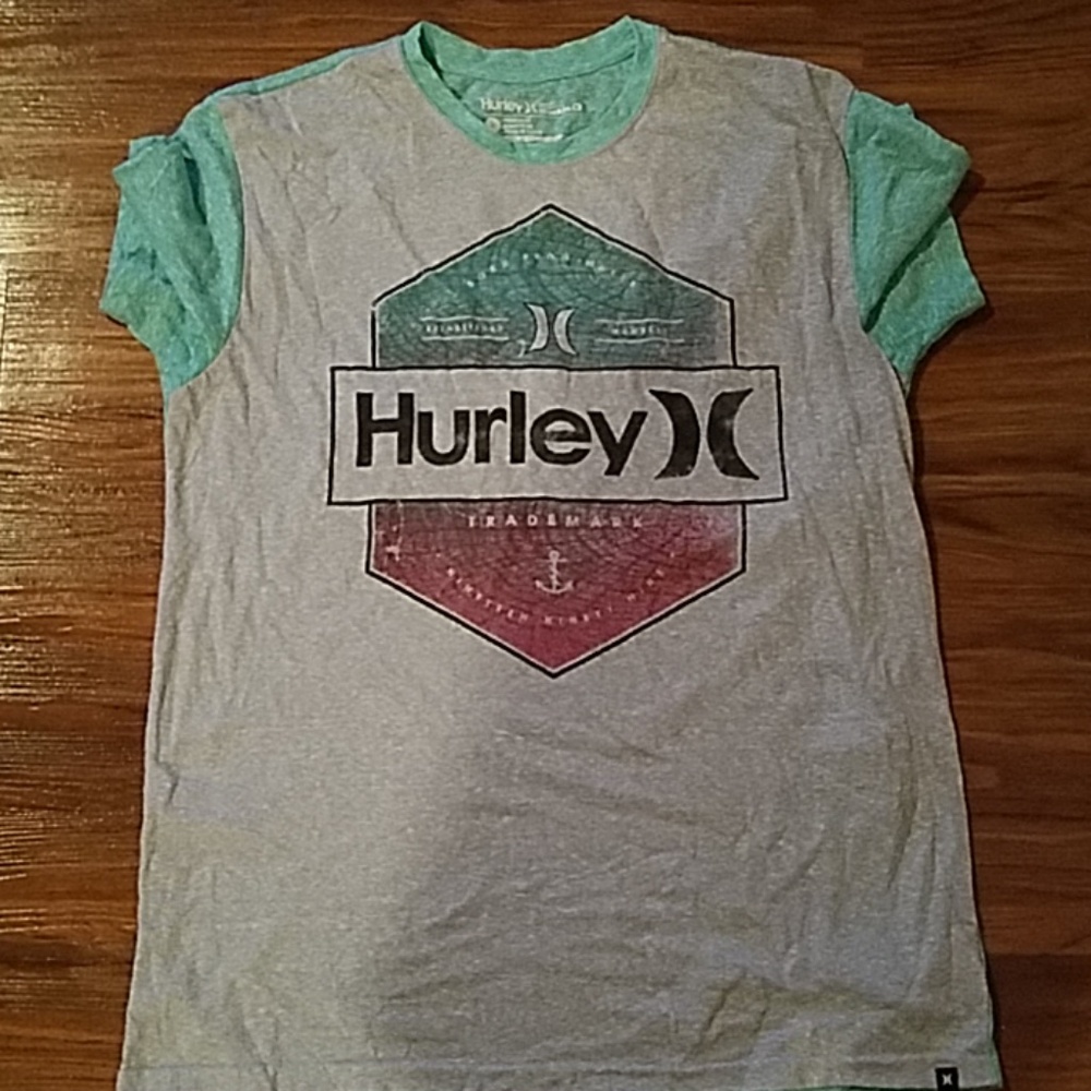 Hurley graphic tee